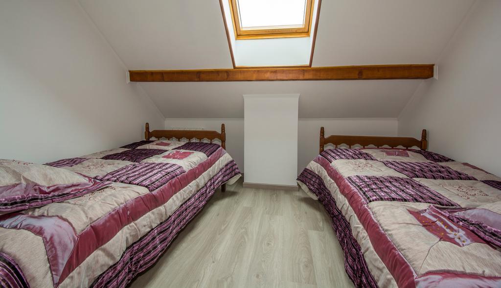 Le Carnival Bed & Breakfast Laval  Exterior photo